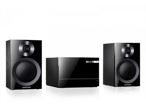 Chaînes Hi-Fi SAMSUNG MM-E320 home audio set offre à 34,99€ sur Easy Cash