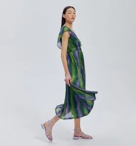 Robe longue irisée Femme offre à 48,99€ sur Promod