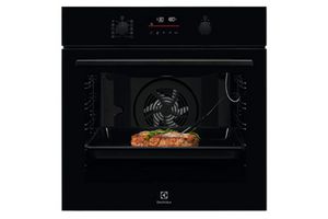 Electrolux EOE6P46Z offre à 525€ sur Darty