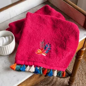 Parure de bain Balata framboise offre à 21,7€ sur carré blanc