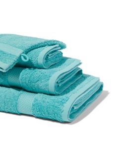 Serviettes de bain - qualité épaisse bleu vif offre à 1,25€ sur Hema