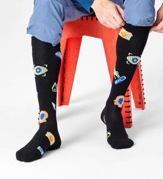 Technology Knee High Sock offre à 8,4€ sur Happy Socks