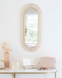 Miroir ovale en métal doré 30x70 offre à 39,99€ sur Maisons du Monde