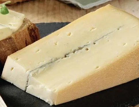 morbier aop bio au lait cru fromagerie arnaud