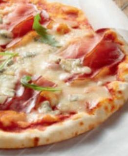 2 PIZZAS JAMBON SPECK GORGONZOLA MOZZARELLA