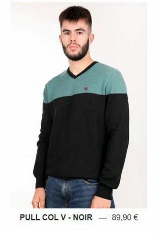 PULL COL V - NOIR 89,90 € 