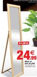 Miroir en bois sur pied offre à 24,99€ sur Bazarland