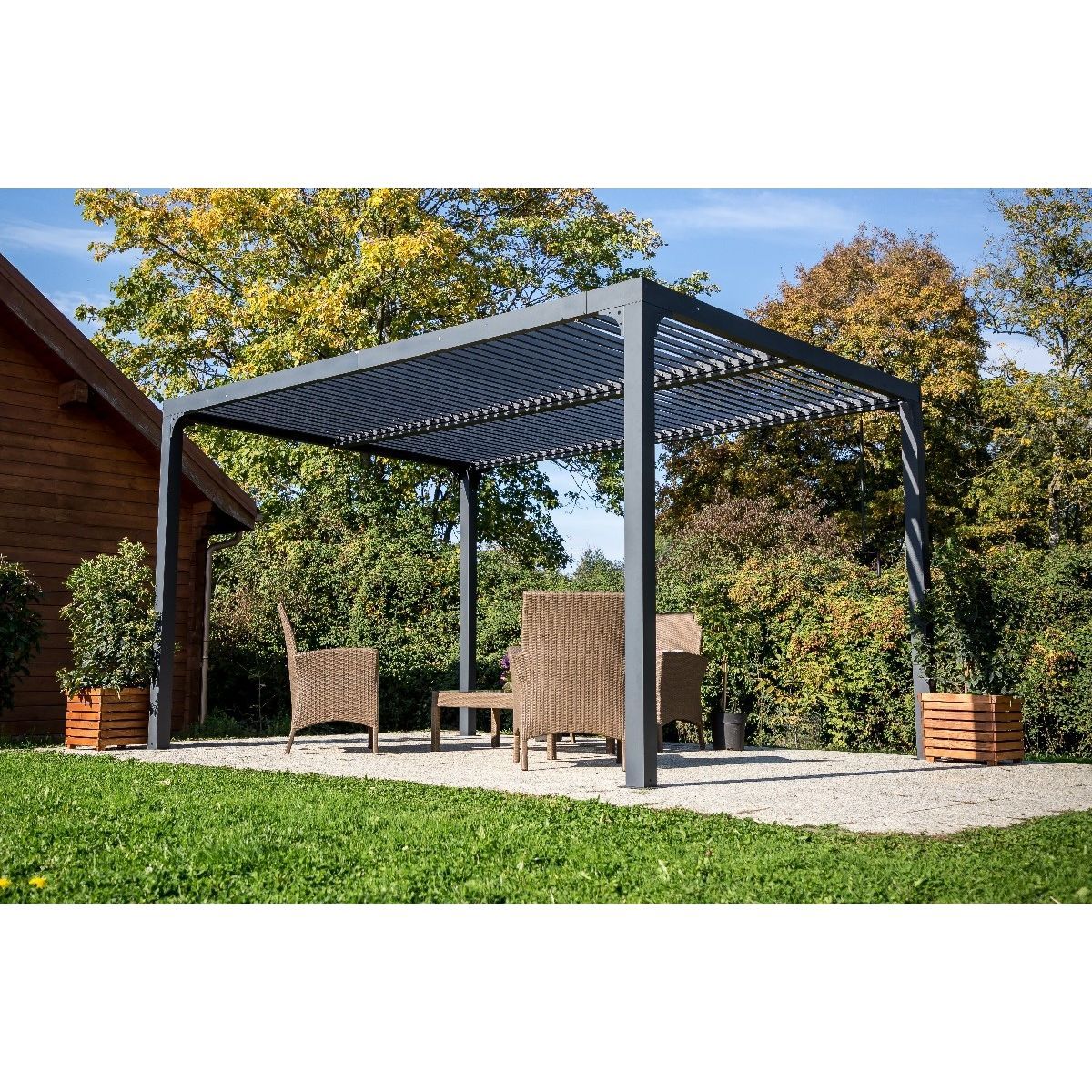 PERGOLA BIOCLIMATIQUE EN ALUMINIUM