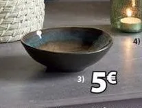 3)  5€ 